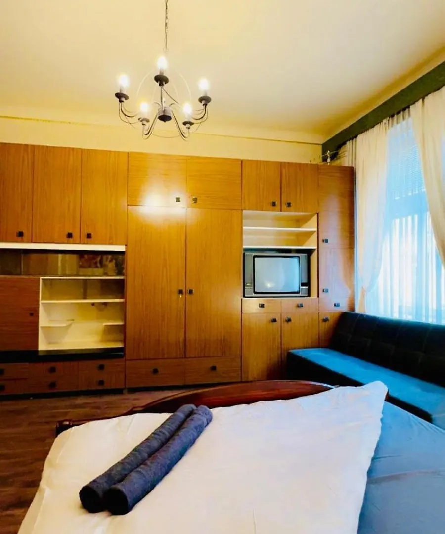 Comfy 2Br Apt For 5P Easy Access To Stadthalle Vienna 0*,  Austria